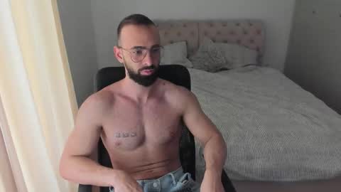 Snapshot of michaelevansx chatting on 02.09.26 MichaelEvansx online show from 02.09.26