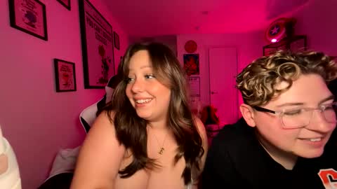 Snapshot of michelebussexx chatting on 10.21.25 michelebussexx online show from 10.21.25