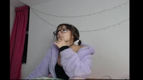 Snapshot of michell_bunny13 chatting on 04.21.26 Michell online show from 04.21.26