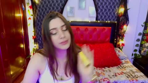 Snapshot of michell_h chatting on 02.10.25 Nani online show from 02.10.25