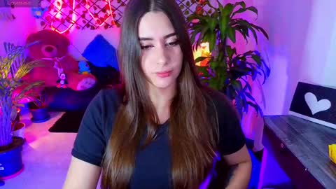 Snapshot of michell_h chatting on 03.05.25 Nani online show from 03.05.25