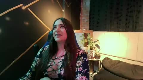 Snapshot of michell_h chatting on 05.11.26 Nani online show from 05.11.26