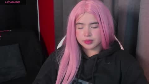 michell_petty01 online show from 01.31.25