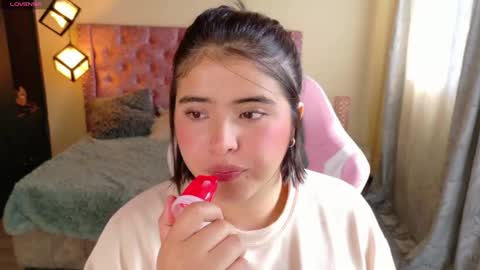 michell_petty01 online show from 10.22.25