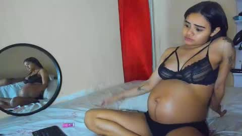 Snapshot of michell_smiths chatting on 04.29.26 michell_smiths online show from 04.29.26
