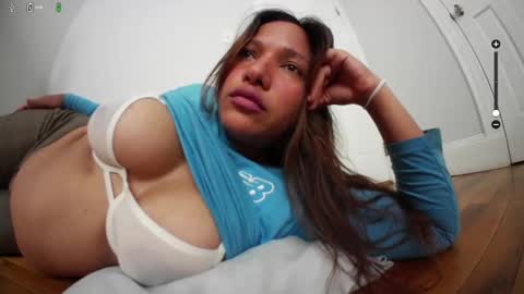 Snapshot of michelle_sex_hard chatting on 10.10.25 Anne Michelle online show from 10.10.25
