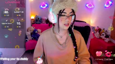 Snapshot of michellevanss22 chatting on 11.11.25 online show from 11.11.25