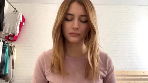 Jenny online show from 05.05.26