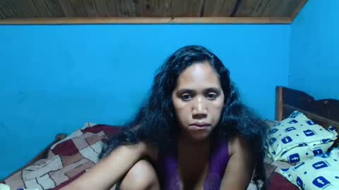 Snapshot of mickaking chatting on 11.25.25 mickaking online show from 11.25.25