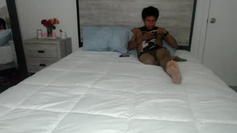 mickeynhayzel online show from 05.05.26