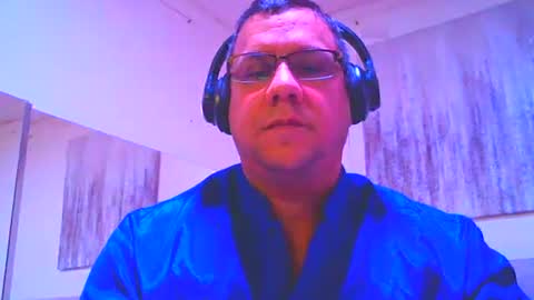 Snapshot of mickeyshyne69 chatting on 01.16.25 Mickey online show from 01.16.25