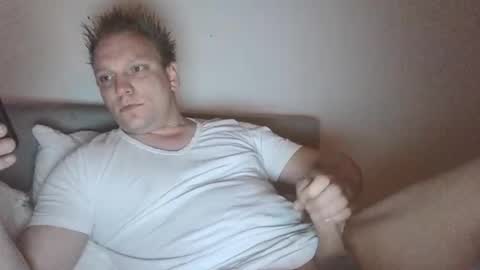 mickkxl online show from 12.30.24