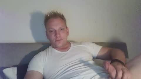 mickkxl online show from 10.27.25