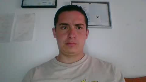 Snapshot of mickseb chatting on 09.18.25 mickseb online show from 09.18.25