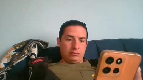 Snapshot of mickseb chatting on 10.01.25 mickseb online show from 10.01.25