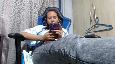 Snapshot of miculohot chatting on 01.17.25 vanesa sexy online show from 01.17.25