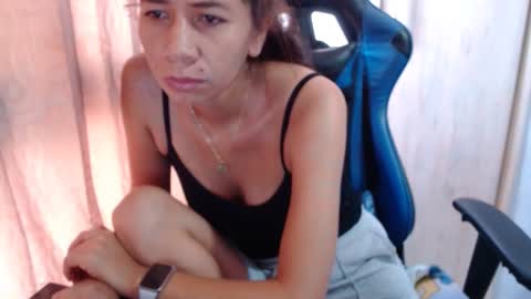 Snapshot of miculohot chatting on 02.20.25 vanesa sexy online show from 02.20.25