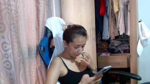 Snapshot of miculohot chatting on 02.27.25 vanesa sexy online show from 02.27.25