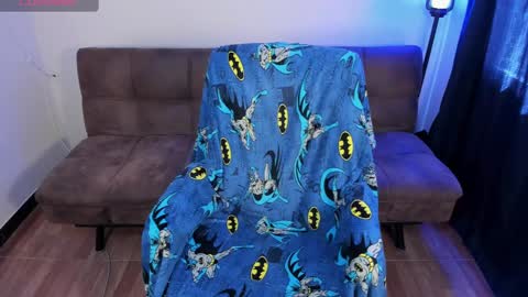 Snapshot of midnight07_ chatting on 01.13.25 Blue online show from 01.13.25