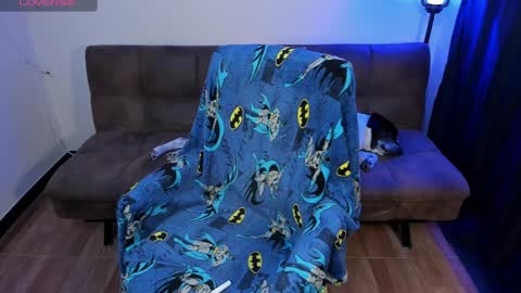 Snapshot of midnight07_ chatting on 02.05.25 Blue online show from 02.05.25