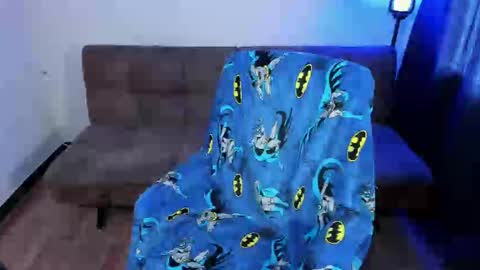 Snapshot of midnight07_ chatting on 03.10.25 Blue online show from 03.10.25