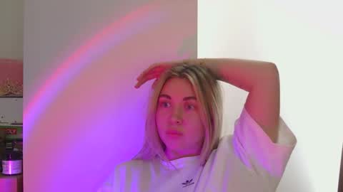 Snapshot of midnight_lace1 chatting on 02.28.26 Midnight lace1 online show from 02.28.26