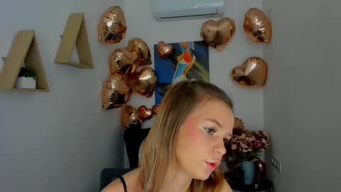 Snapshot of midnighteaura chatting on 02.12.26 midnighteaura online show from 02.12.26