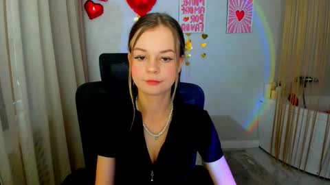 Snapshot of midnighteaura chatting on 02.17.26 midnighteaura online show from 02.17.26