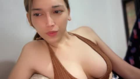 Snapshot of midnightluna_xoxo chatting on 04.11.26 Its me Liza online show from 04.11.26