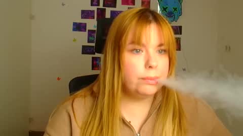 Snapshot of midnightmariana chatting on 02.04.26 Mariana online show from 02.04.26