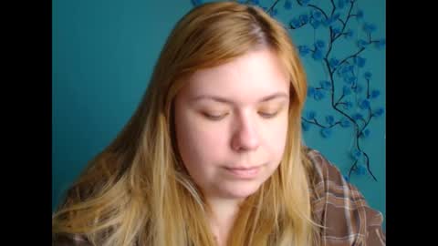 Snapshot of midnightmariana chatting on 05.11.26 Mariana online show from 05.11.26