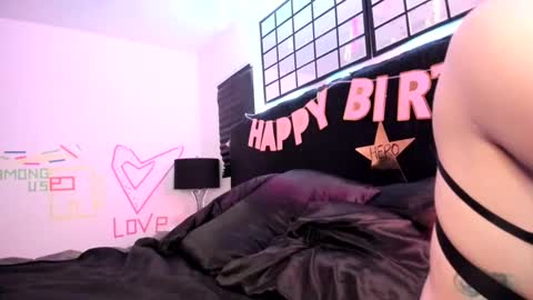 Midnightrose online show from 01.02.25