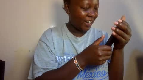 Snapshot of midnightt_curves chatting on 06.21.26 midnightt_curves online show from 06.21.26