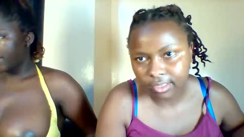 Snapshot of midnightt_tease chatting on 11.01.25 midnightt_tease online show from 11.01.25