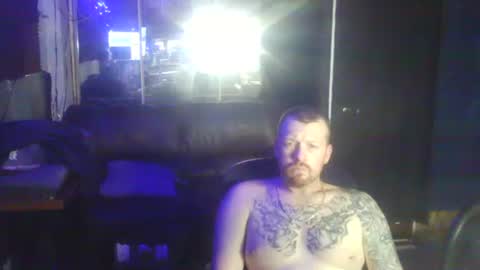 Snapshot of midtownhustler chatting on 10.13.25 midtownhustler online show from 10.13.25