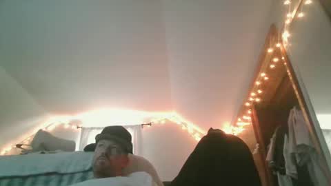 Snapshot of midtownhustler chatting on 10.16.25 midtownhustler online show from 10.16.25