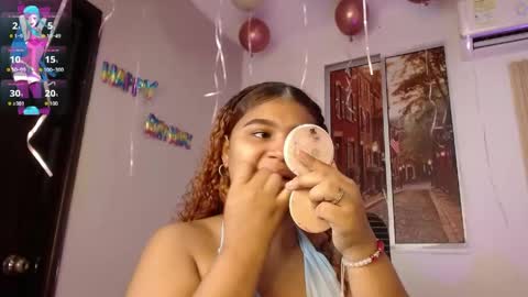Snapshot of miel_alisha chatting on 05.20.26 miel online show from 05.20.26