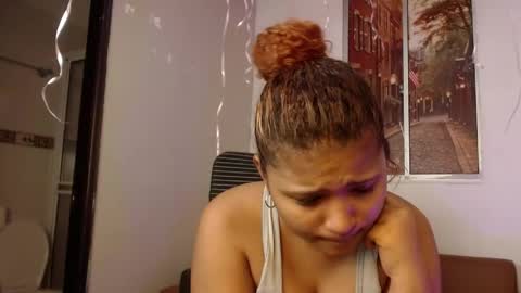 Snapshot of miel_alisha chatting on 05.29.26 miel online show from 05.29.26