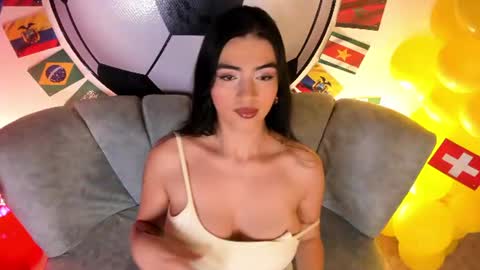 Snapshot of miel_gomez chatting on 07.01.26 miel_gomez online show from 07.01.26