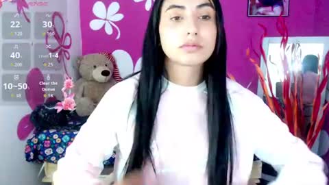 Snapshot of miela_doll chatting on 07.11.26 Nicole online show from 07.11.26