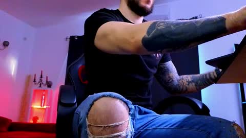 MightyAaron online show from 03.25.26