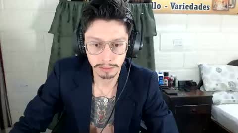 Snapshot of miguel__98 chatting on 06.14.26 Miguel Independent Model online show from 06.14.26