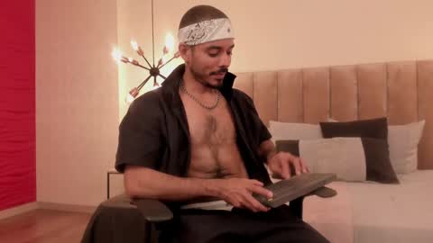 Snapshot of miguelsanfrancisco chatting on 02.07.25 miguelsanfrancisco online show from 02.07.25