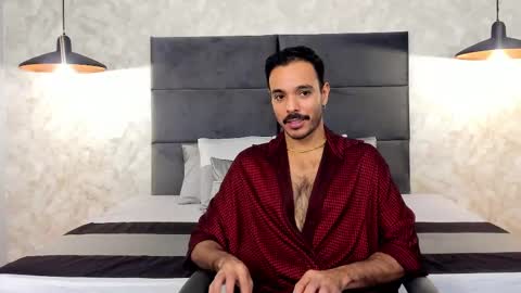 Snapshot of miguelsanfrancisco chatting on 11.05.25 miguelsanfrancisco online show from 11.05.25