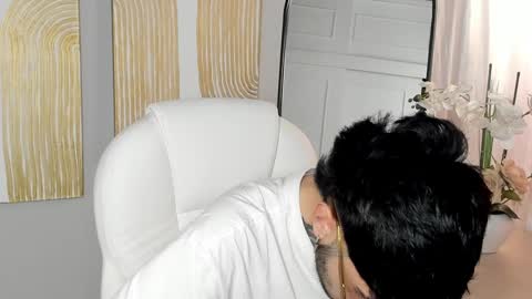 Snapshot of mihailleroy chatting on 01.23.25 MIHAIL LEROY finally independent model online show from 01.23.25