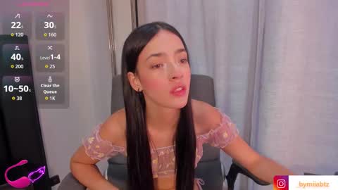 Snapshot of miia_bratz chatting on 09.17.25 miia_bratz online show from 09.17.25