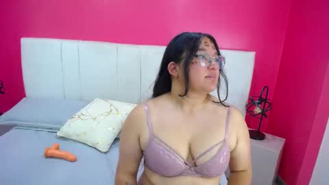 Miia colliins   online show from 10.09.25
