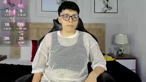 miia_doll_ online show from 12.22.25