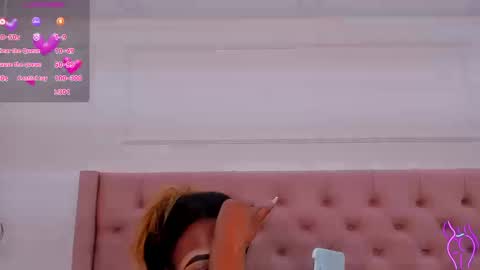 Miia Schwarz  online show from 09.08.25