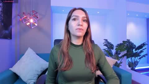 Miia 3 online show from 11.27.25